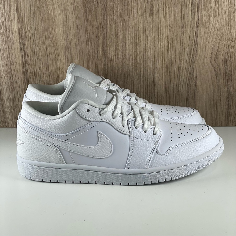 Nike Air Jordan 1 Low Triple White Shoes 553558-130 Men's Sizes 8 / Women’s 9.5